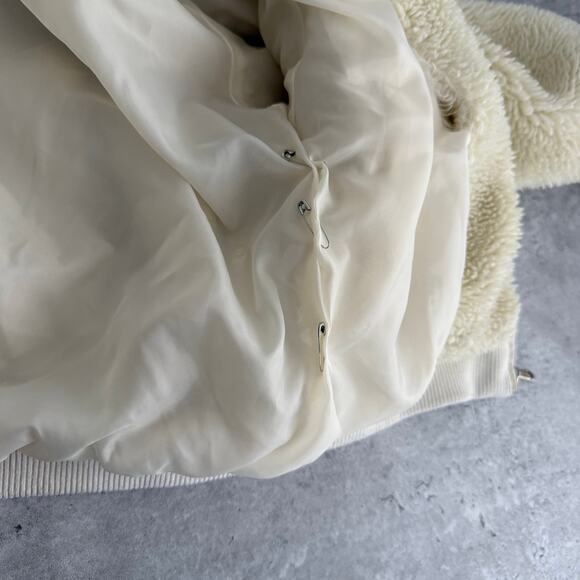 Tiger Mist Teddy Sherpa bomber jacket in cream size small - Picture 8 of 8